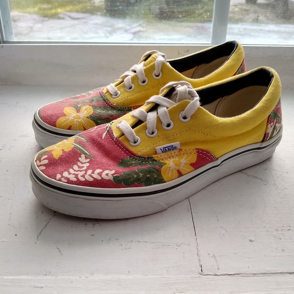 Vans Authentic Van Doren Hawaiian-Print Sneakers